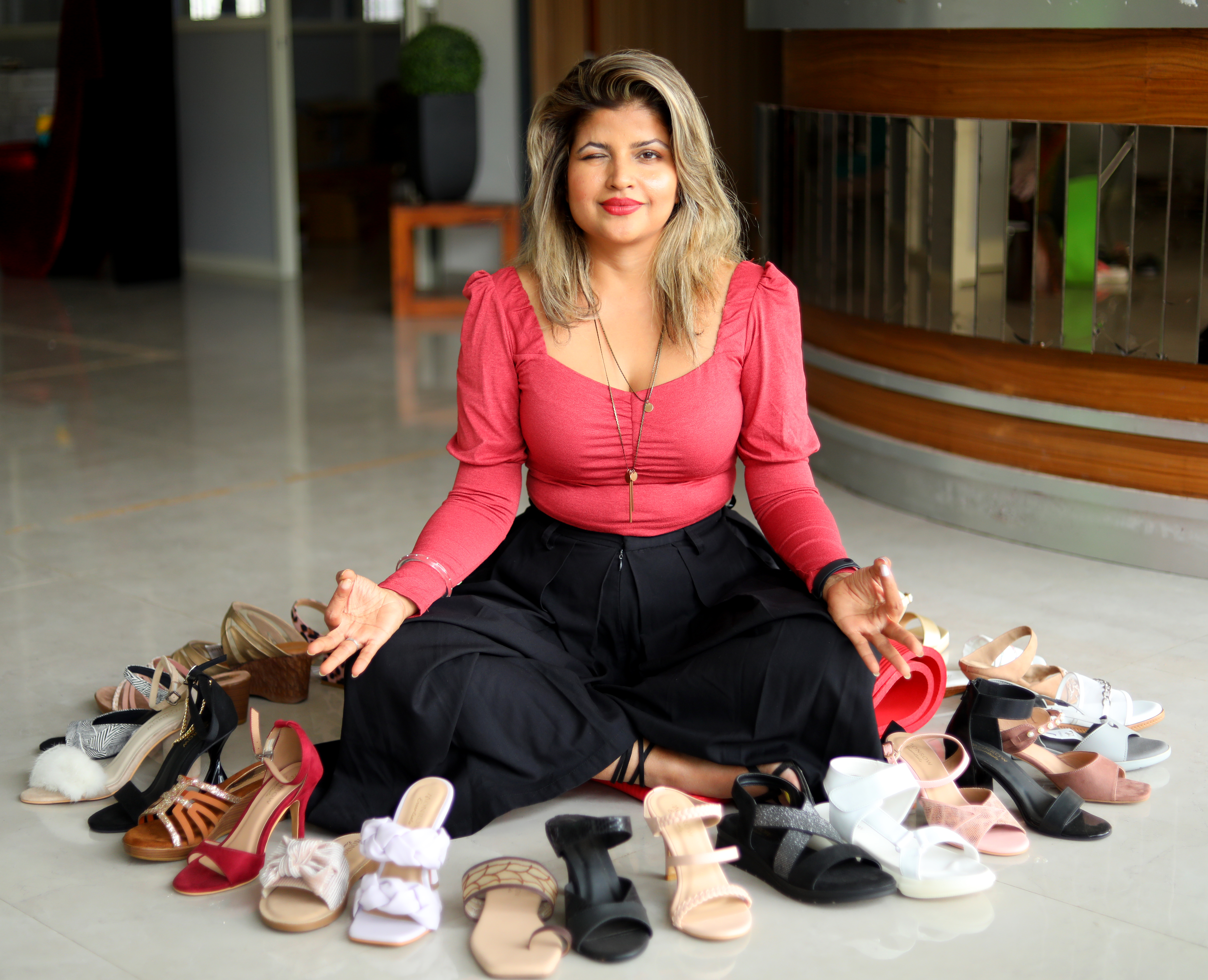Veena Ashiya |  Monrow Shoes